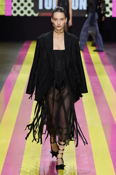 Look 71